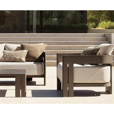 Sofa perabot luar logam